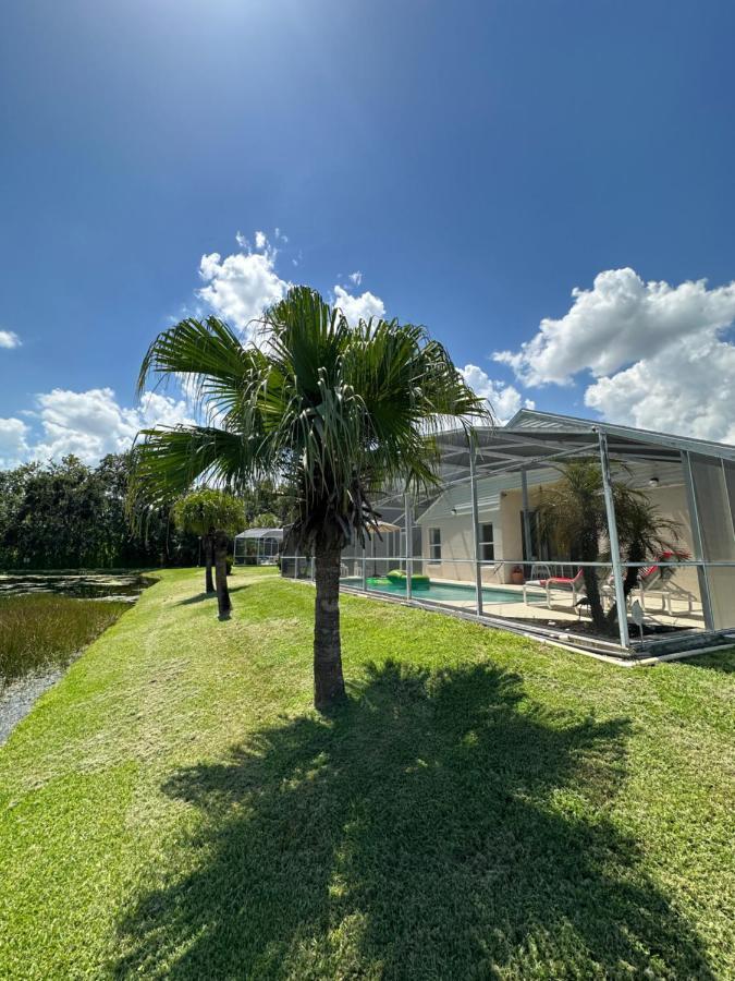 Private Pool With A Beautiful View Overlooking The Lake! Near Disney - Universal キシミー エクステリア 写真